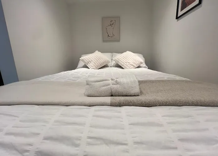 The Bluebird I * Leeds (West Yorkshire)