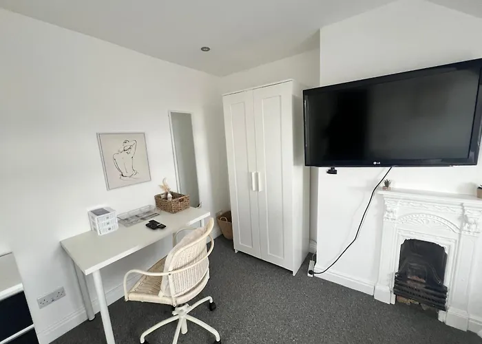 The Bluebird I Bed & Breakfast Leeds (West Yorkshire)